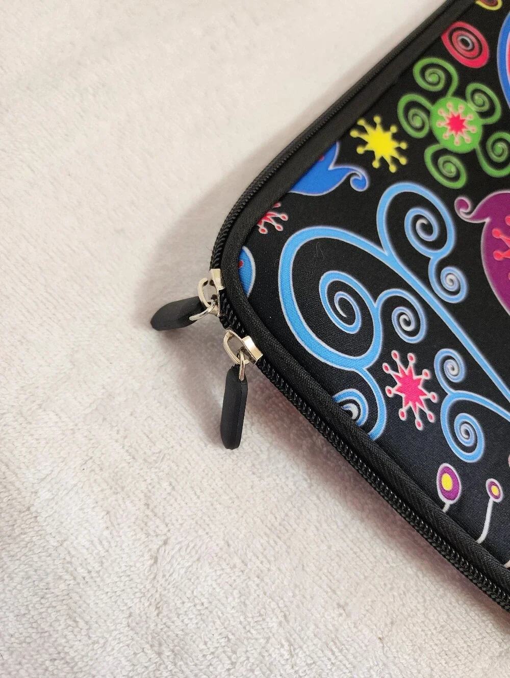 Colorful Paisley Laptop Tablet Sleeve Black Multicolor Paisley Like-New